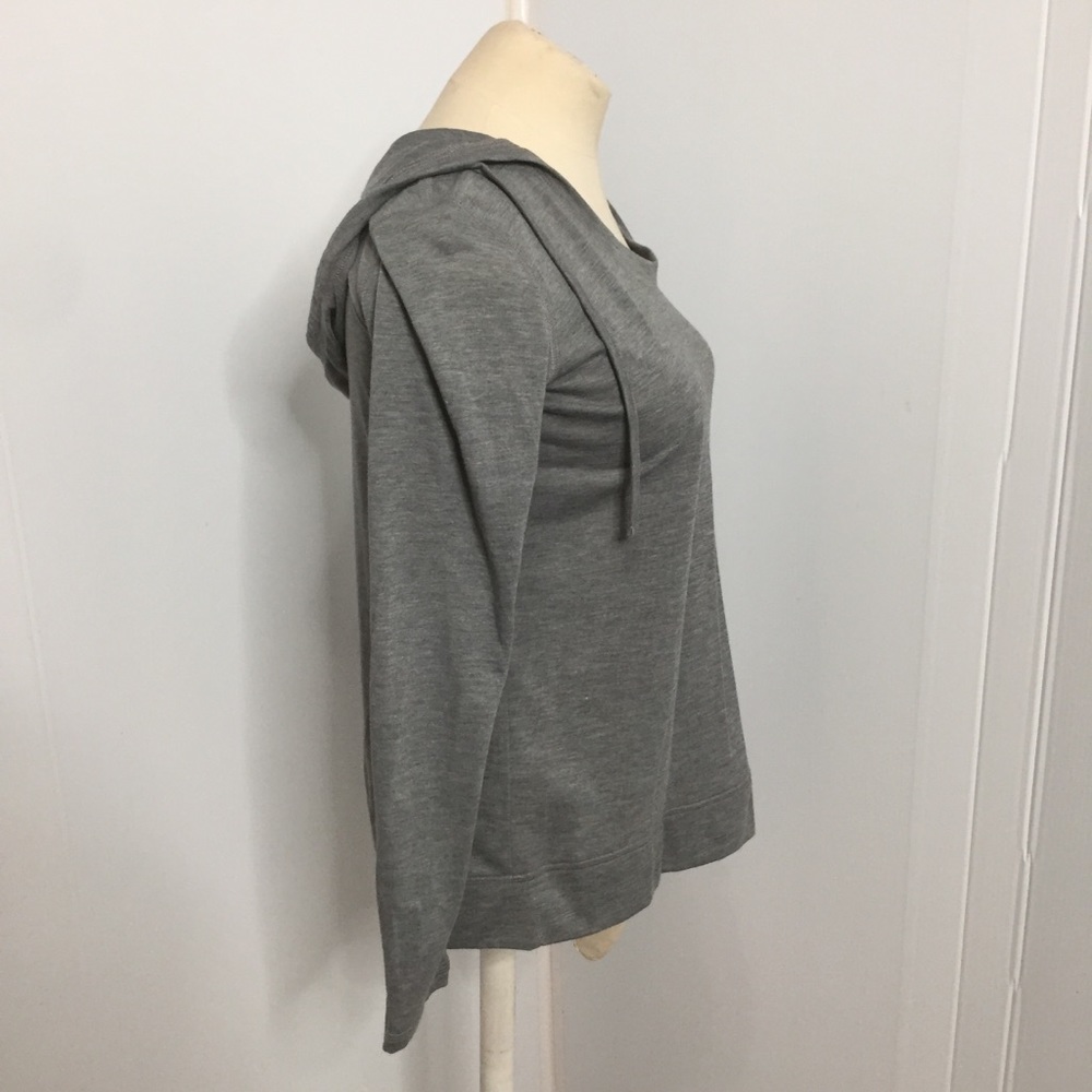 Old Navy Active Hoodie - Picture 3 of 5
